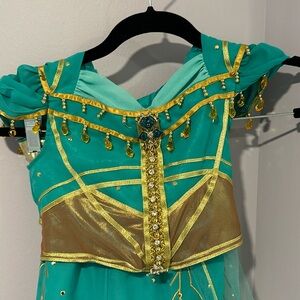 Disney jasmine costume limited edition size 6